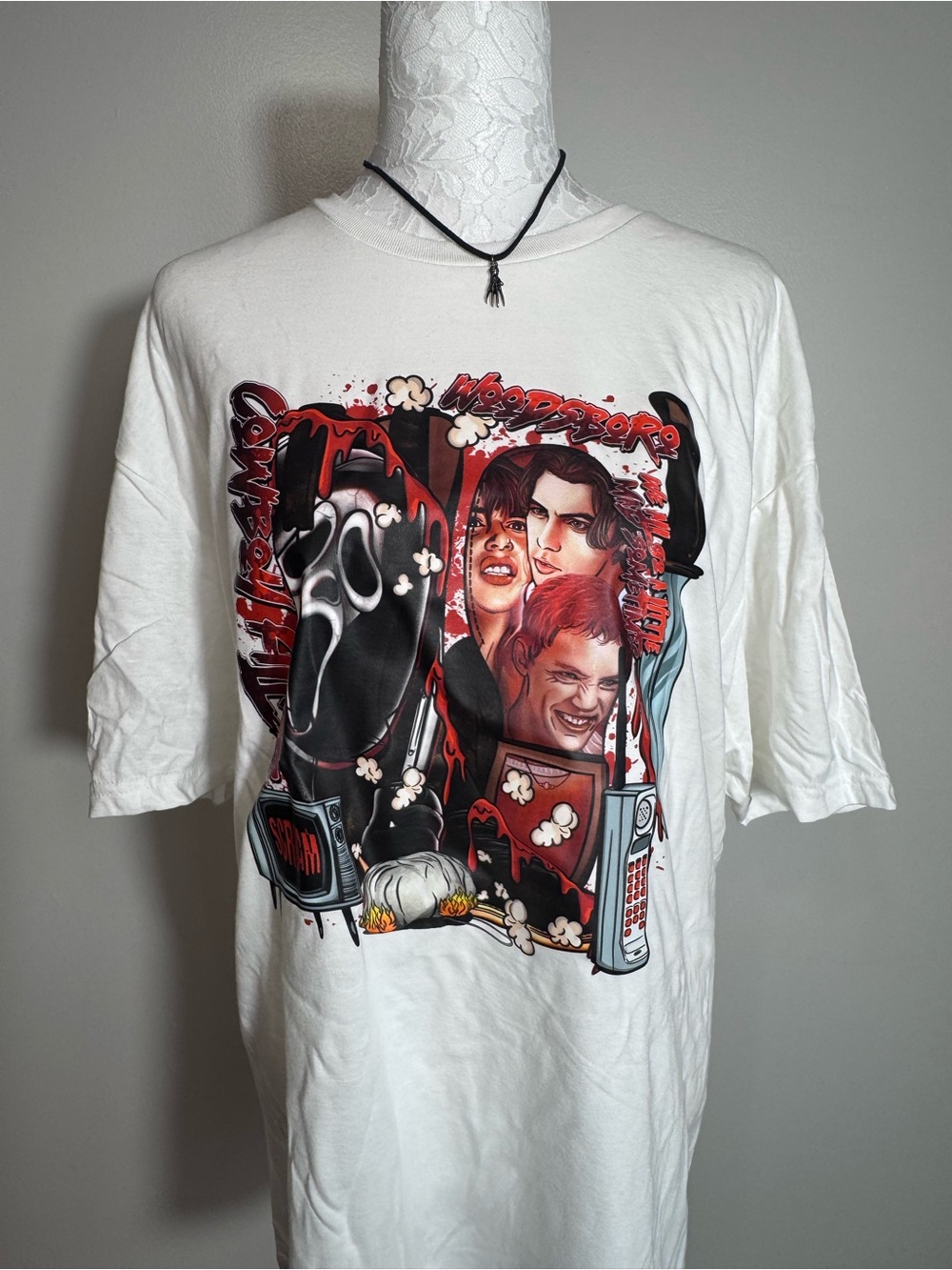 Gildan White Short-Sleeve Graphic Horror Movie scream Tee